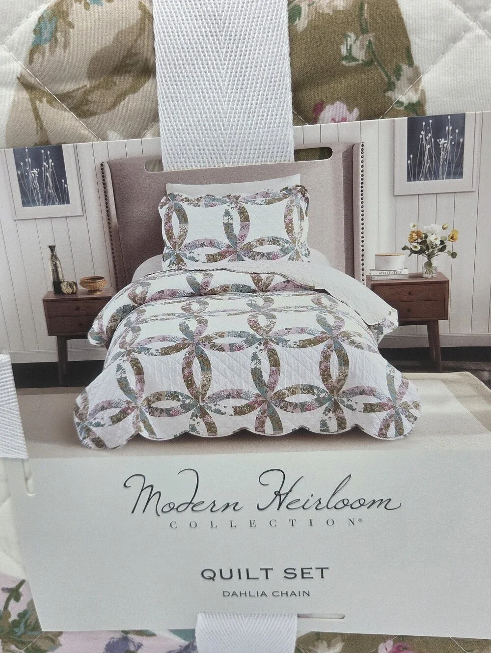 Modern Heirloom Floral Double Ring Quilt Set Twin/Twin XL Nwt